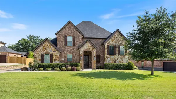 511 Oak Forest Court, Kennedale, TX 76060
