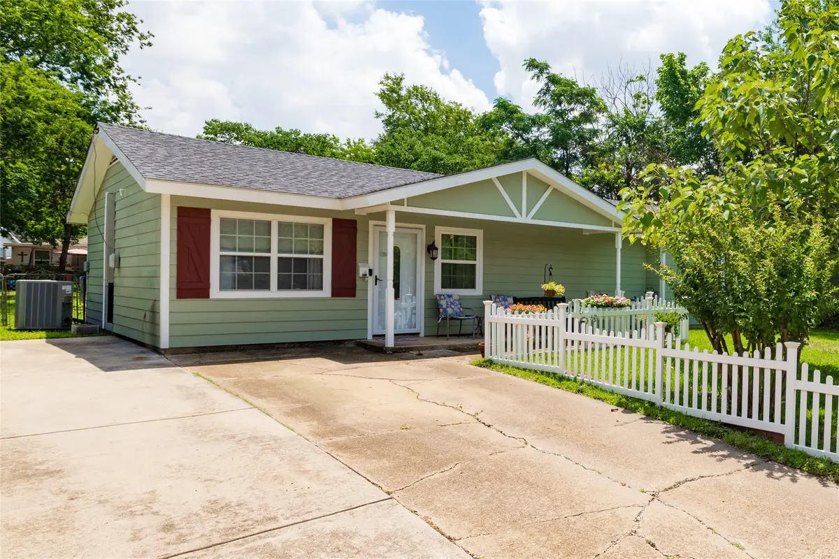 812 Denton Drive, Euless, TX 76039 - #1