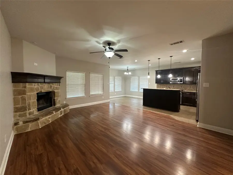 210 Debbie Way, Red Oak, TX 75154 - #3
