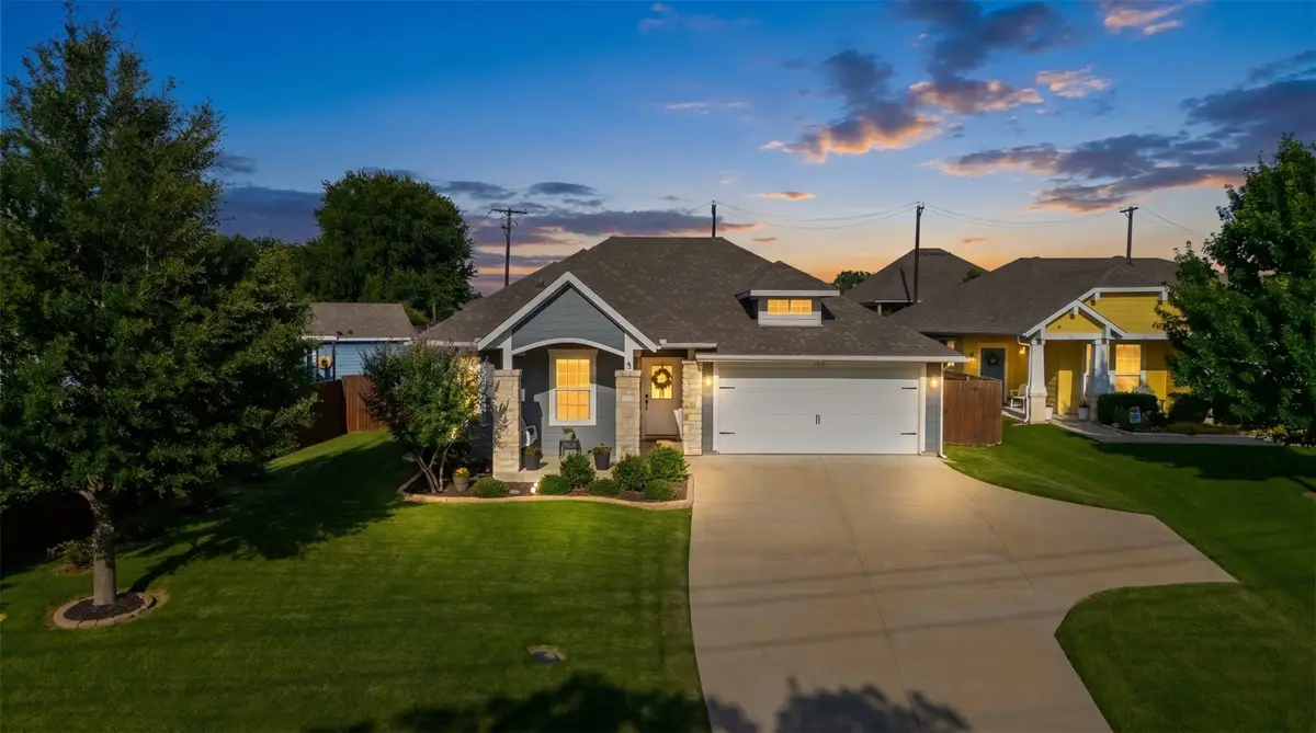 721 W Kimball Street, Mansfield, TX 76063 - #1