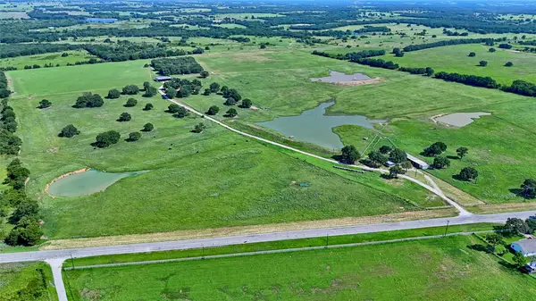 8752 Fm 1749, Sunset, TX 76270