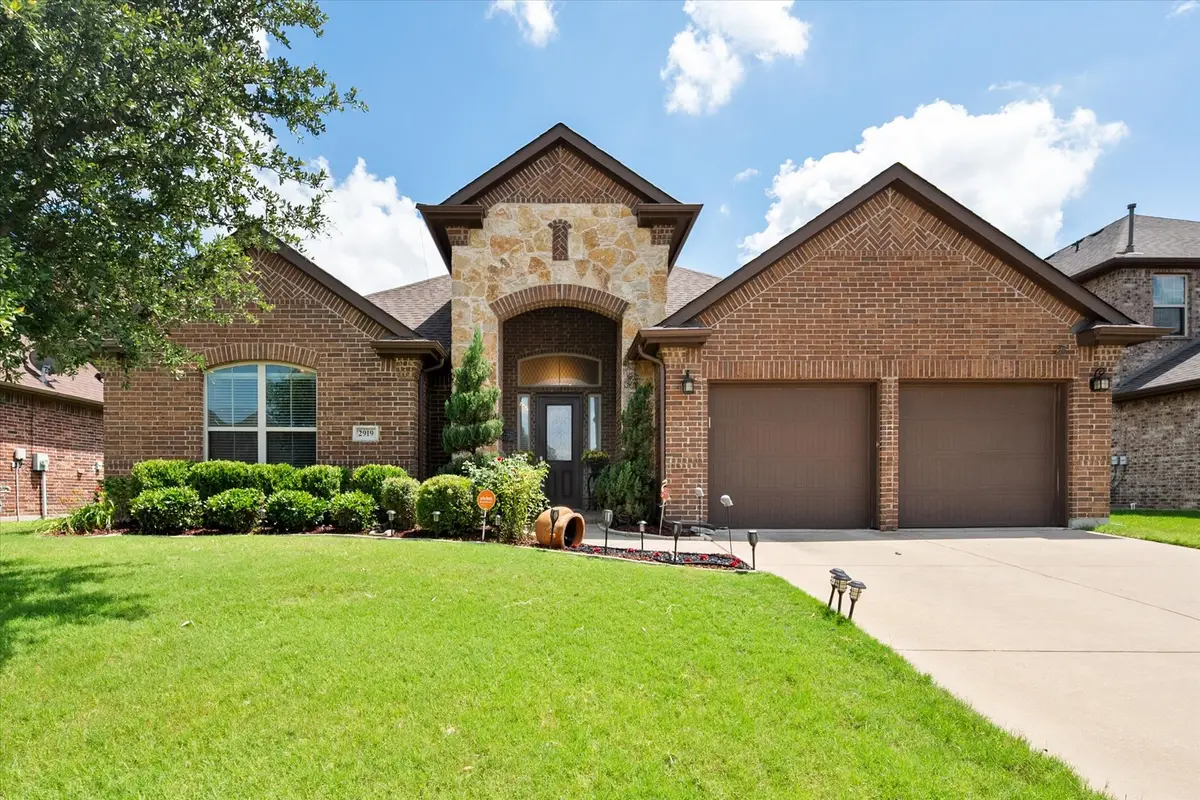 2919 Ladoga Drive, Grand Prairie, TX 75054 - #1