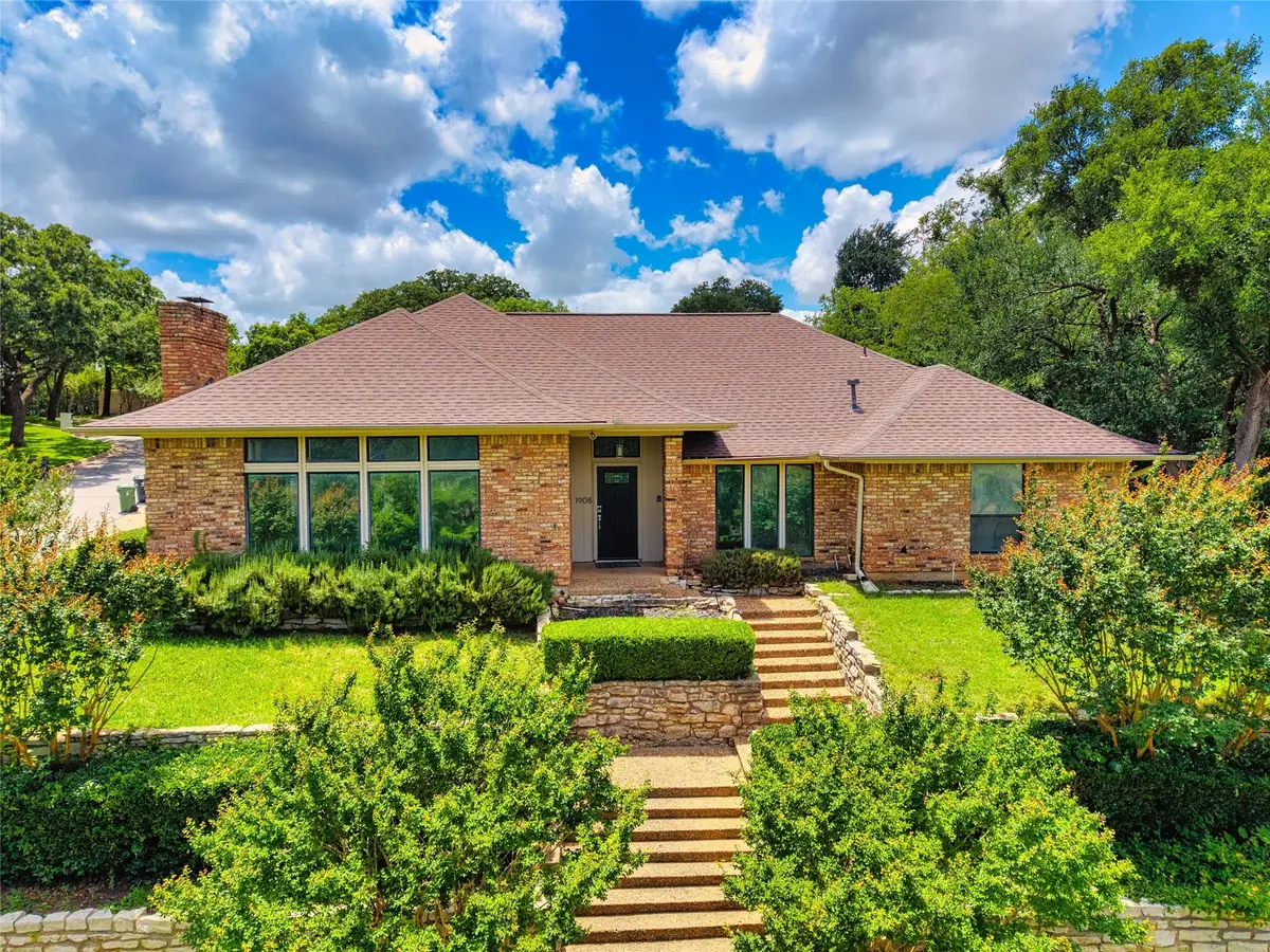 1908 Lakehill Court, Arlington, TX 76012 - #1