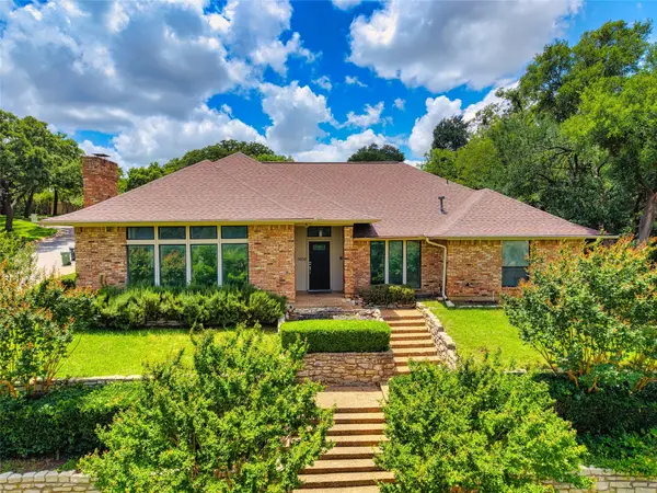 1908 Lakehill Court, Arlington, TX 76012