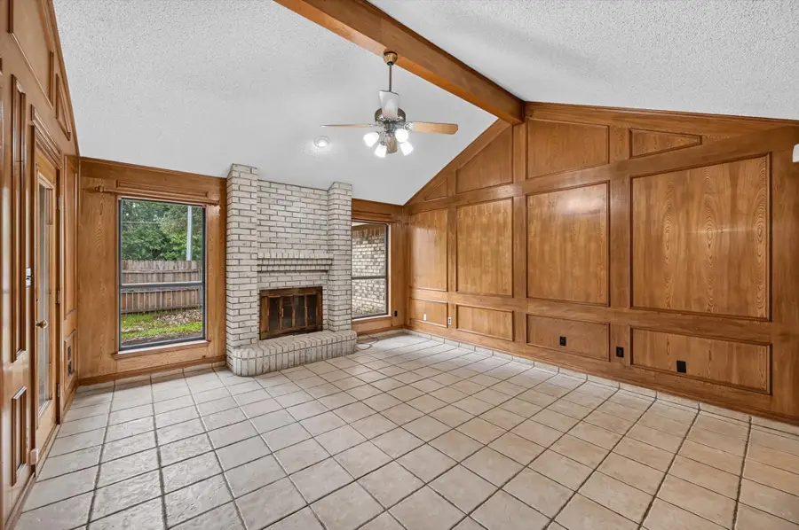 8209 Willow Glen Court, Fort Worth, TX 76134 - #3