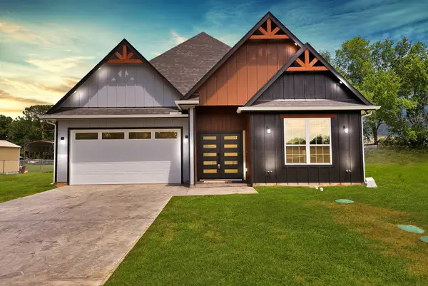 123 Cedar Bend Drive, Trinidad, TX 75163
