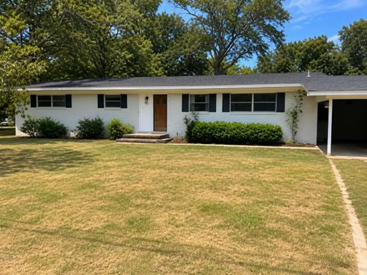 983 Main, Van, TX 75790 - #1