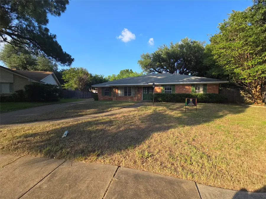 905 Glen Vista Drive N, Irving, TX 75061 - #2