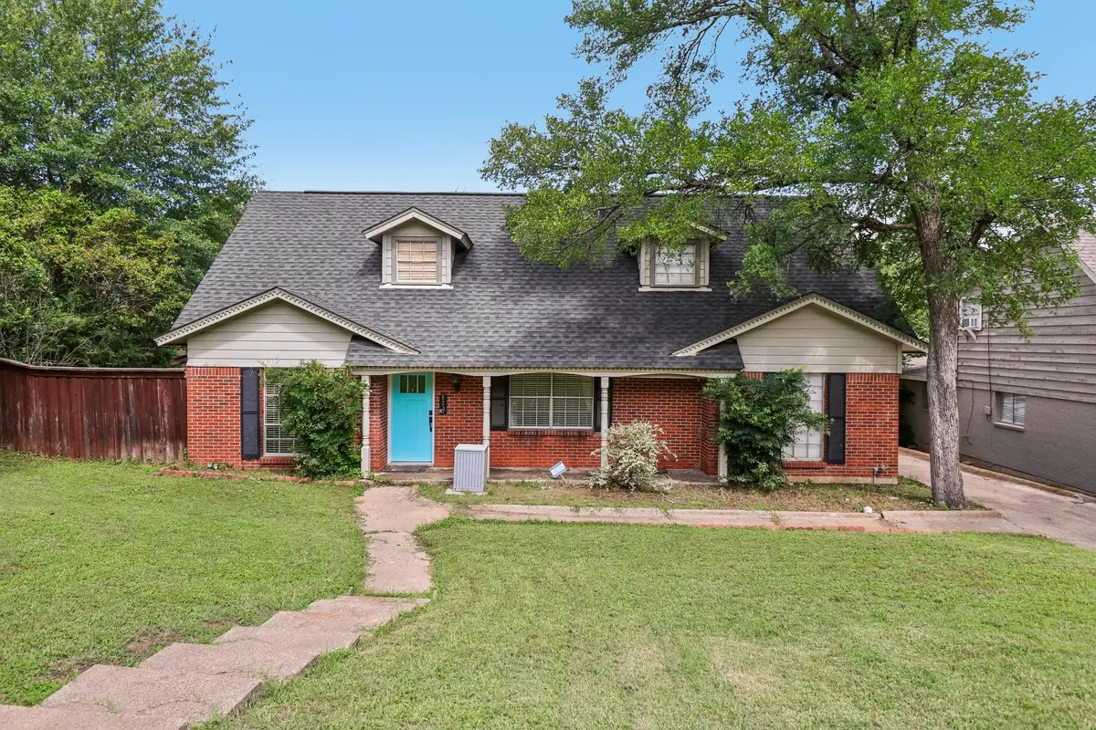 820 N Bowen Road, Arlington, TX 76012 - #1