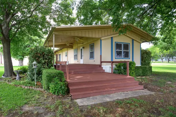 333 Private Road 1520, Bridgeport, TX 76426