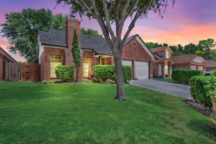 215 Ironbark Drive, Arlington, TX 76018 - #2