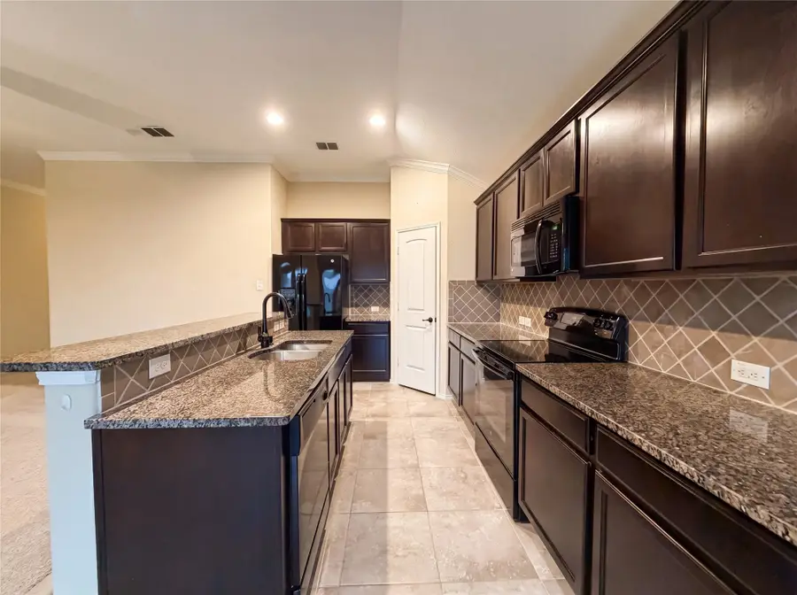608 Kiowa Drive, McKinney, TX 75071 - #2