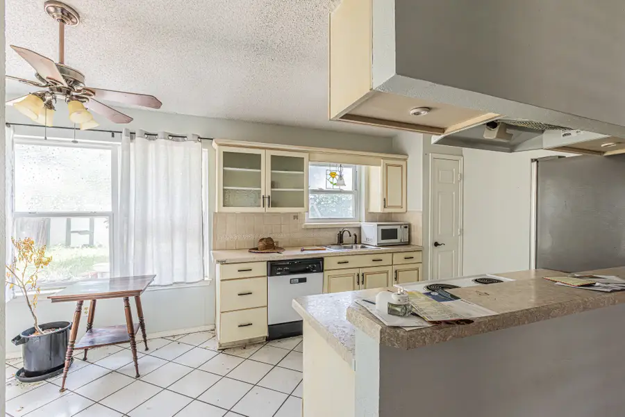 6504 Johnnie Street, Watauga, TX 76148 - #3