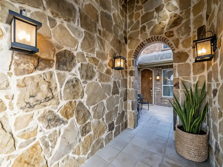 2805 Walnut Creek Lane, The Colony, TX 75056 - #3