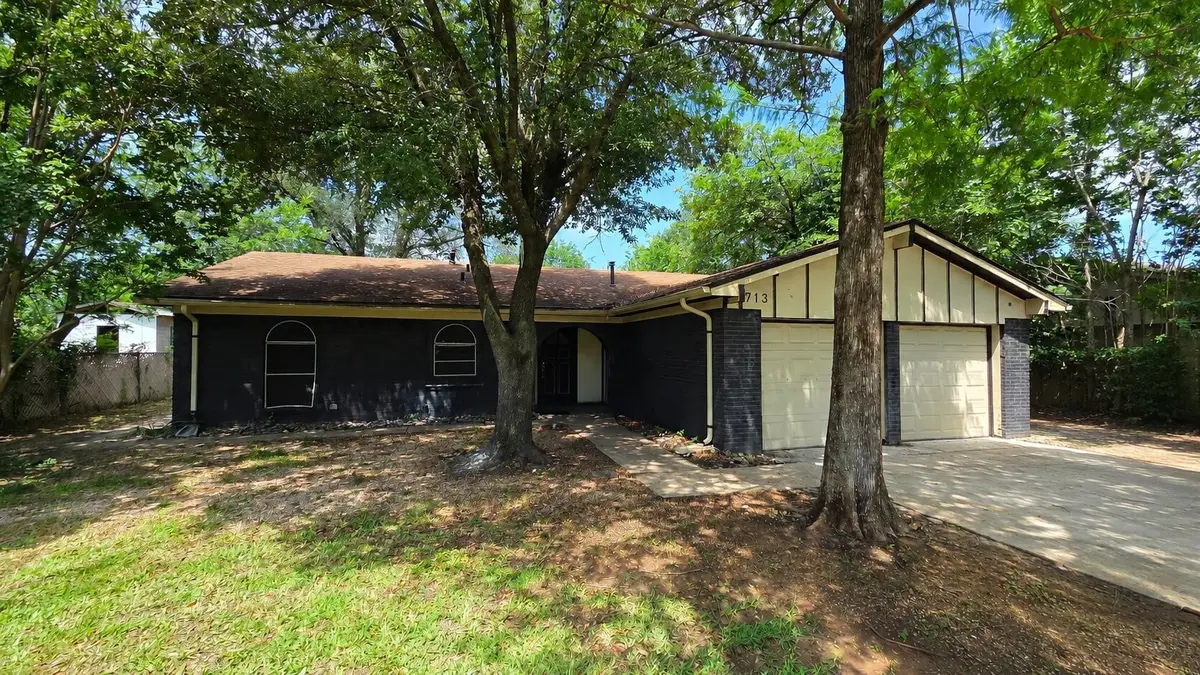 713 N Spears Street, Alvarado, TX 76009 - #1