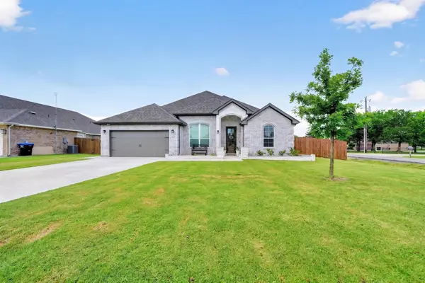 100 Aero Vista Drive, Caddo Mills, TX 75135
