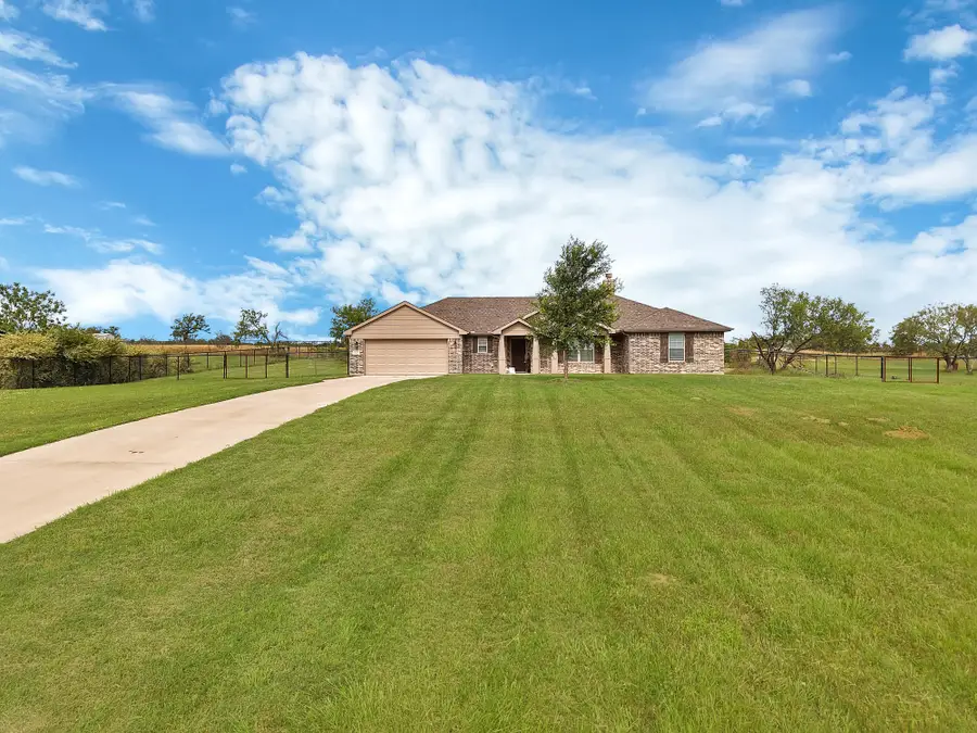 115 Springwood Ranch Loop, Springtown, TX 76082 - #2