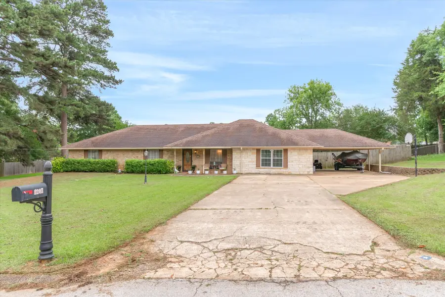 2203 Woodbine Drive, Gladewater, TX 75647 - #2