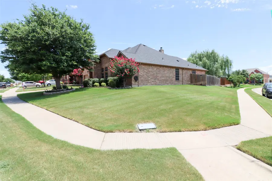 754 Peach Lane, Burleson, TX 76028 - #2