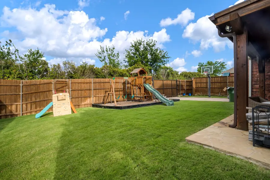 1027 Sir Lancelot Circle, Lewisville, TX 75056 - #2
