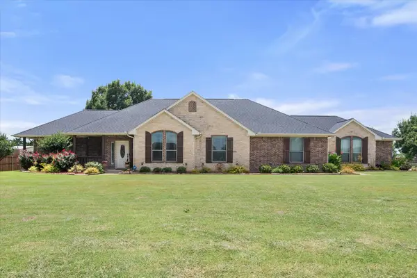 413 Rugged Drive, Red Oak, TX 75154