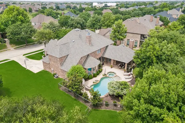 9041 Crockett Drive, Lantana, TX 76226