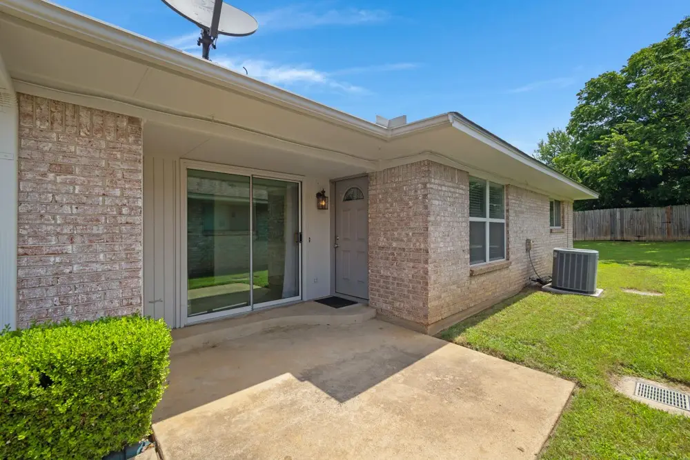 2416-2418 Bolivar Street, Denton, TX 76201 - #1
