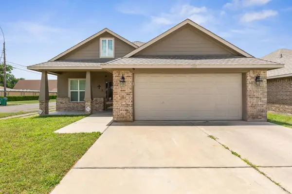 300 N Bermuda Street, Lacy Lakeview, TX 76705