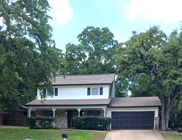 634 N Bowen Road, Arlington, TX 76012