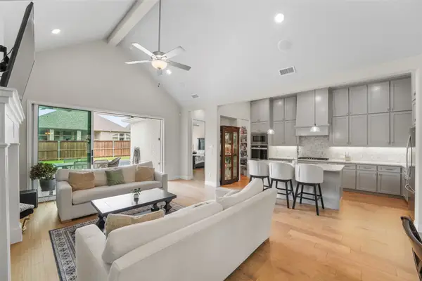 416 Calmwater Cove, McKinney, TX 75071
