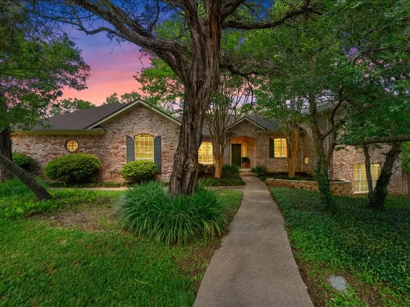 179 Woodland Circle, China Spring, TX 76633 - #1