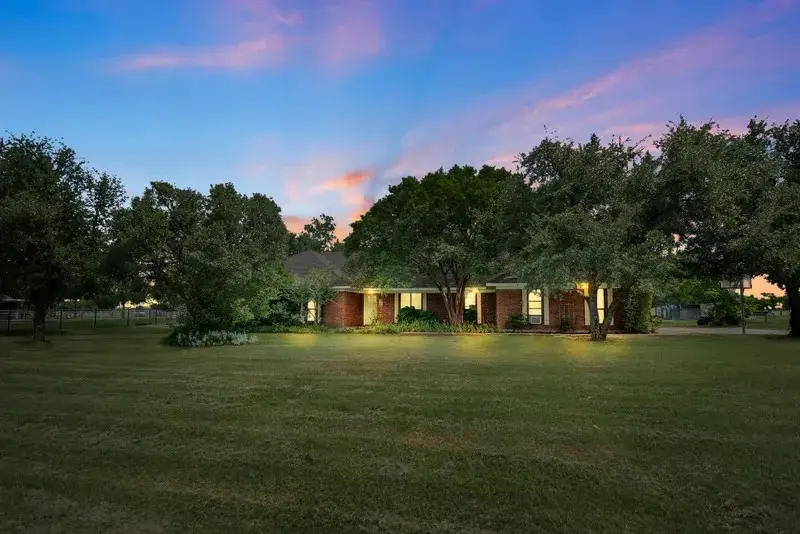 8085 Jackson Road, Krum, TX 76249 - #1