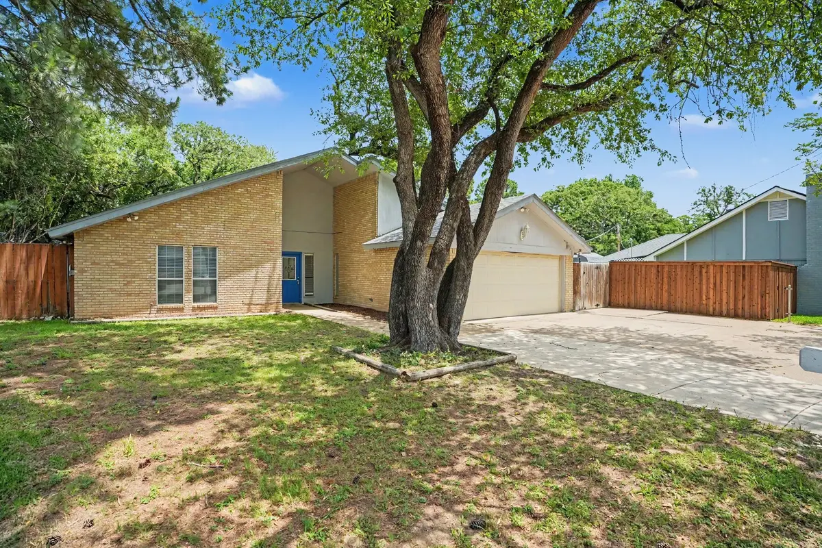 5907 Old Barn Drive, Arlington, TX 76016 - #1