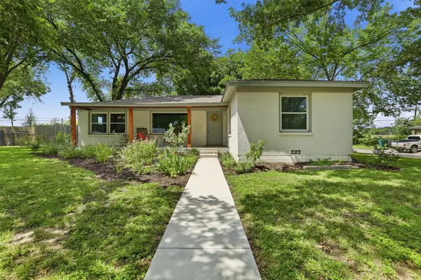 5500 Dennis Avenue, Fort Worth, TX 76114