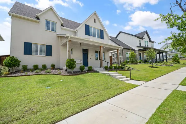 14341 Overlook Park Drive, Fort Worth, TX 76008