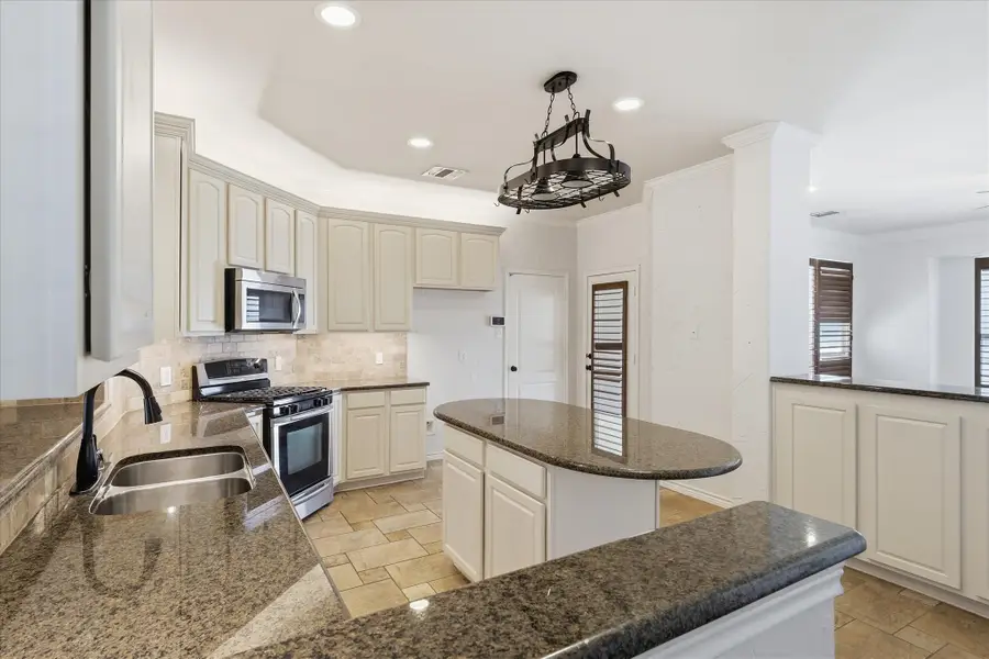 1418 Sea Pines Drive, Savannah, TX 76227 - #2