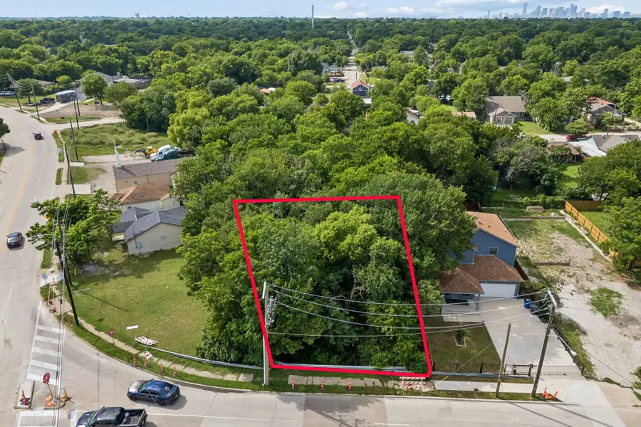 2207 E Ann Arbor Avenue, Dallas, TX 75216 - #2