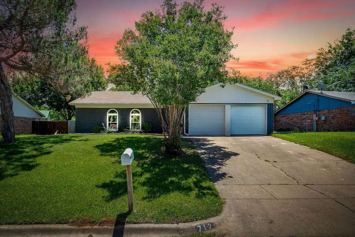 712 Poe Street, Azle, TX 76020 - #1