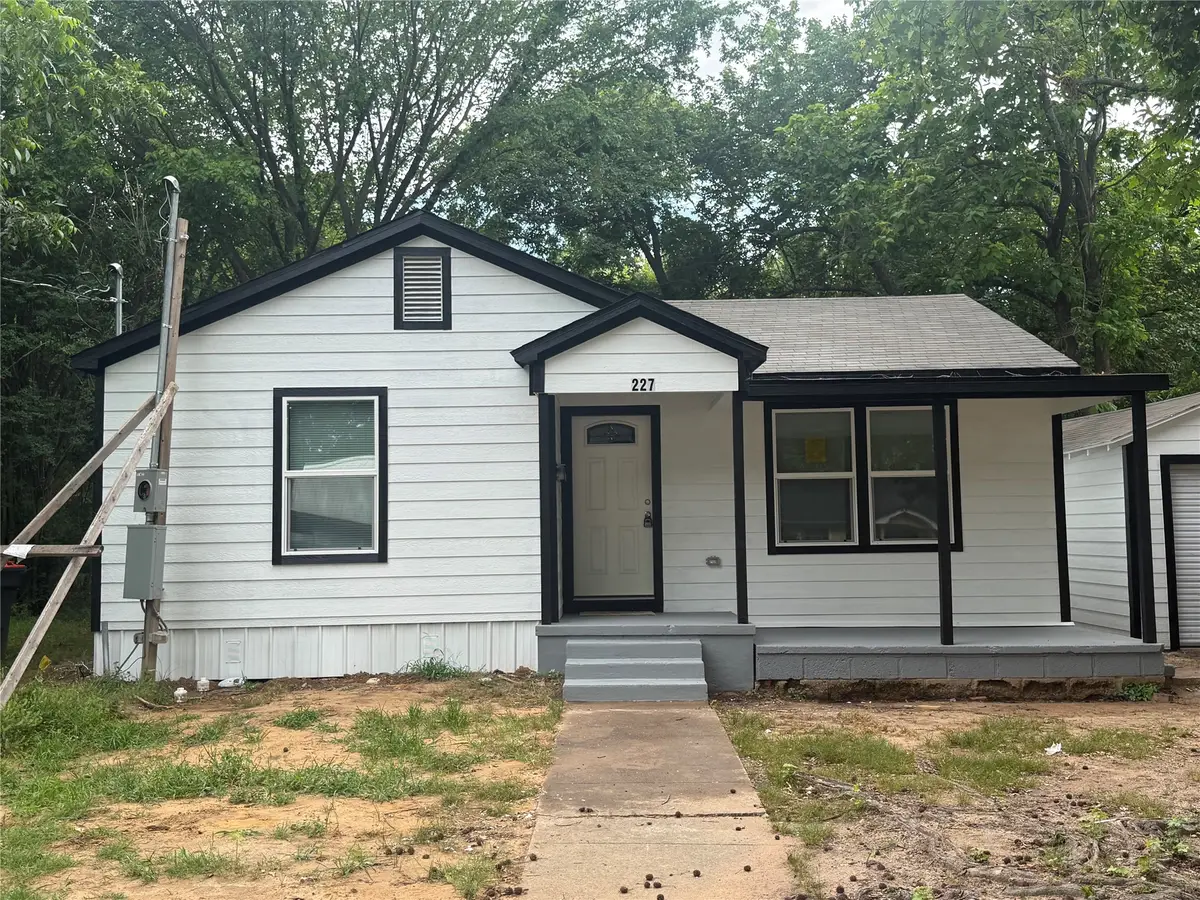 227 24th Street Nw, Paris, TX 75460 - #1