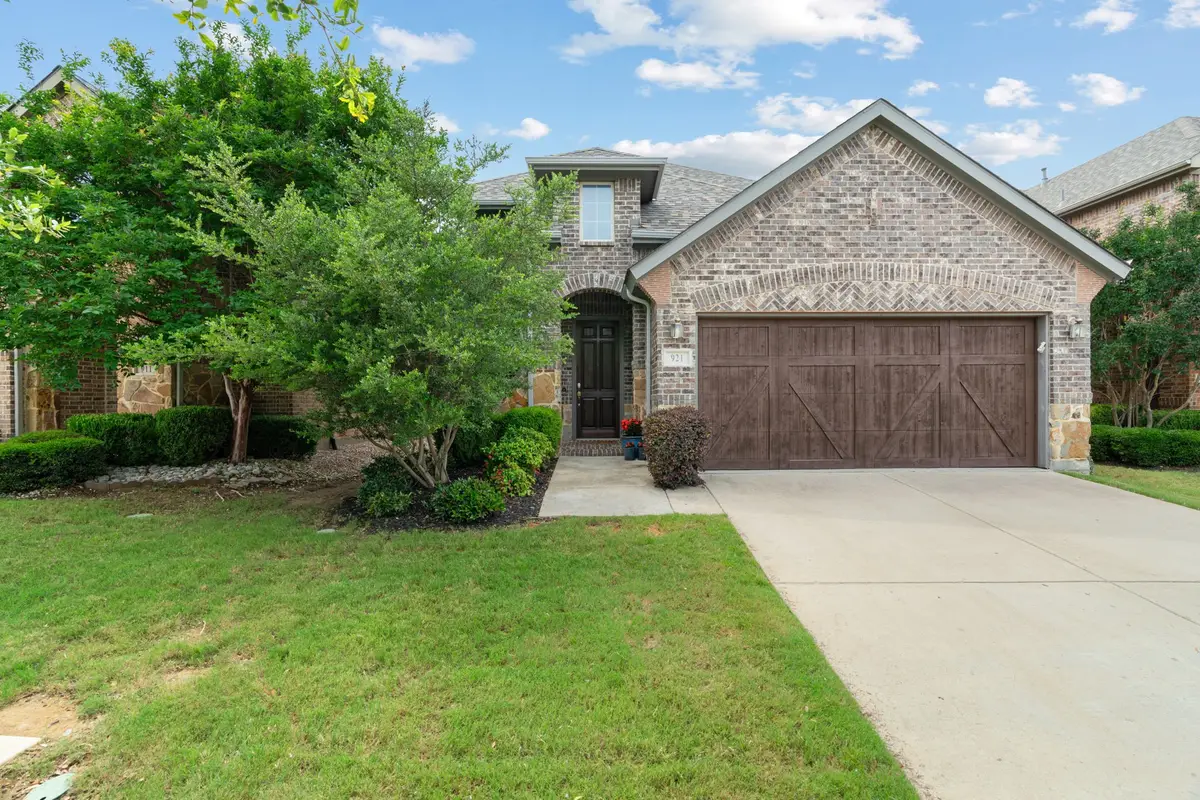 921 Montgomery Way, Lantana, TX 76226 - #1