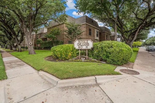 4420 Harlanwood Drive #228, Fort Worth, TX 76109