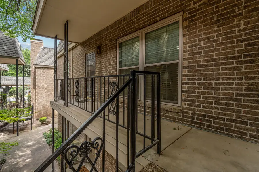 4420 Harlanwood Drive #228, Fort Worth, TX 76109 - #3