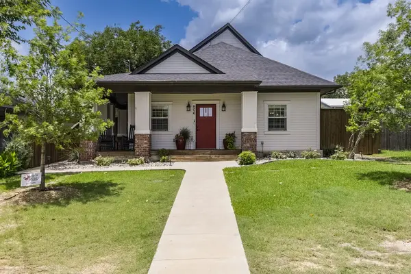 406 Commerce Street, Maypearl, TX 76064