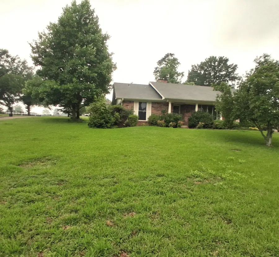 901 Bluebird Lane, Wake Village, TX 75501 - #2