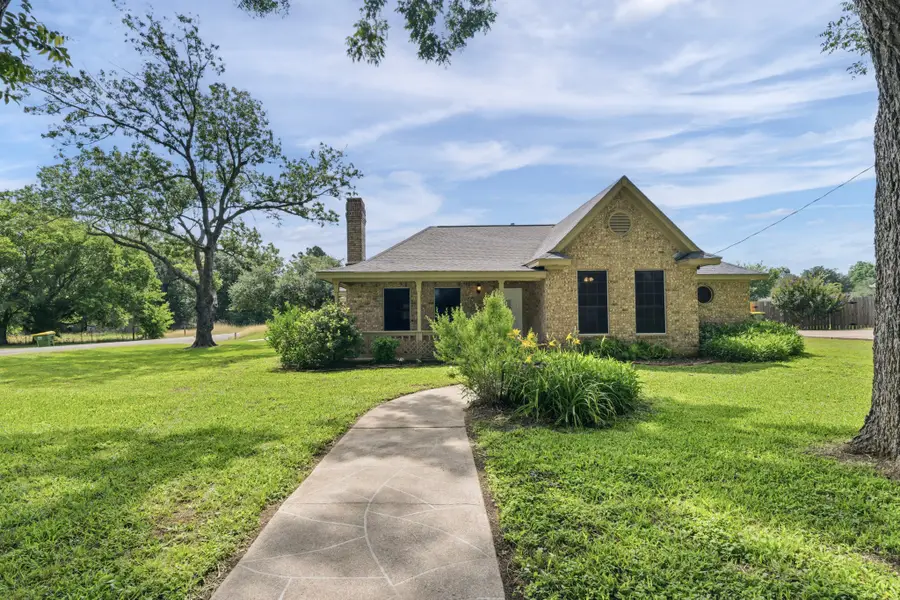 417 N Hamburg Street, Bremond, TX 76629 - #2
