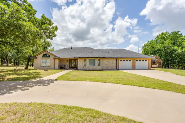 804 NE 9th Street, Mineral Wells, TX 76067