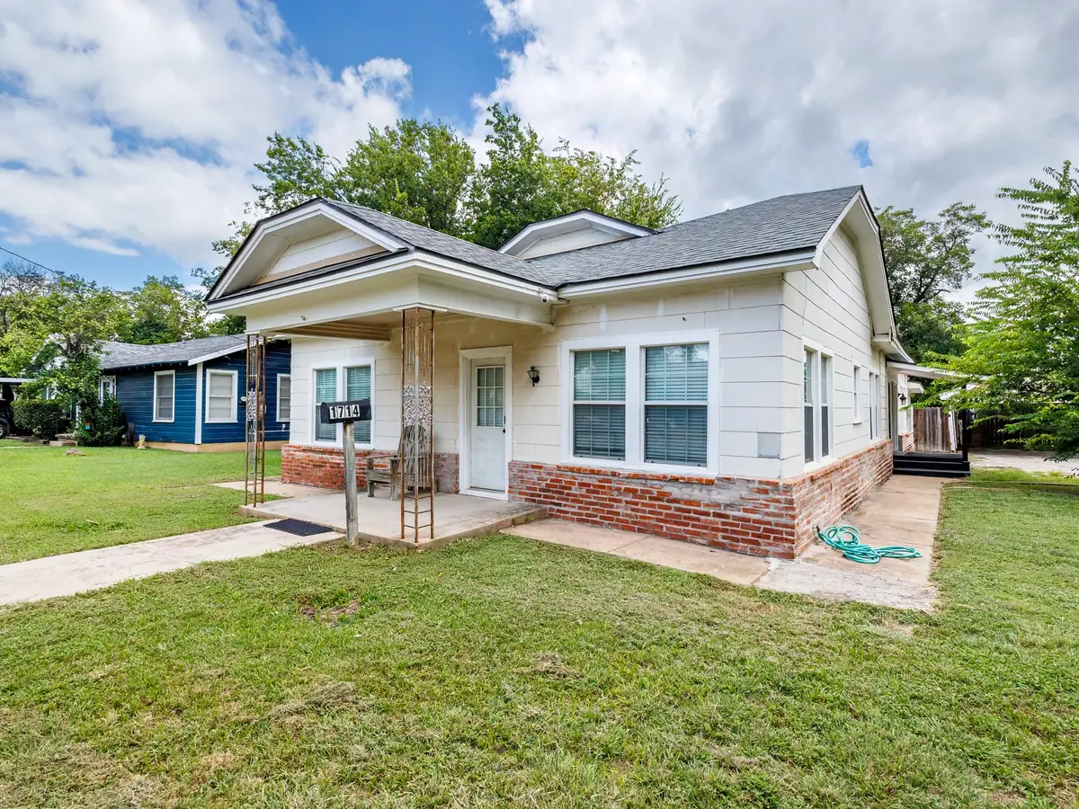 1714 8th Street, Brownwood, TX 76801 - #1