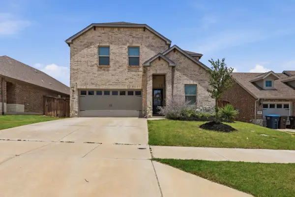 5725 Castle Peak Bend, Fort Worth, TX 76126