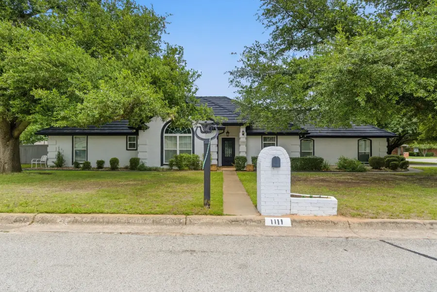 1111 Harbor Lakes Drive, Granbury, TX 76048 - #2