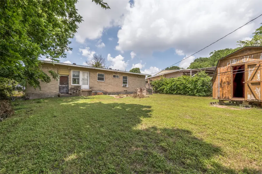 1112 E Ann Arbor Avenue, Dallas, TX 75216 - #2